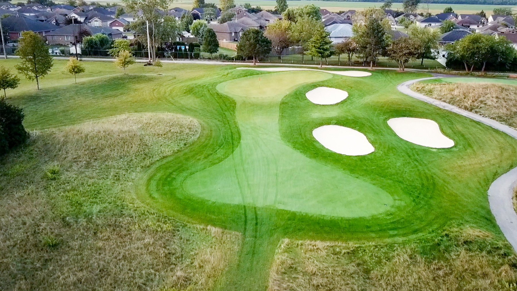 Hole 2 with 4 sandpits